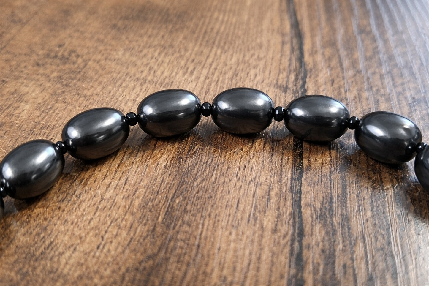 Shungite Oval Bead Necklace – Polished Black Gemstone Necklace (20″)